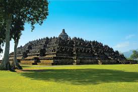 Borobudur 2025: Wisata Religi, Spiritualitas, dan Transformasi Pariwisata Indonesia
